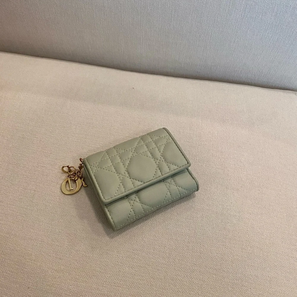 Dior wallet